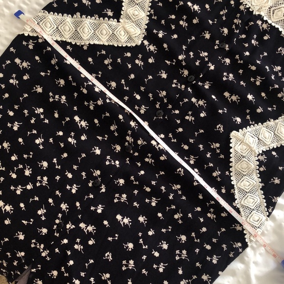 Stone Cold Fox Niñas Dress - Picture 9 of 9